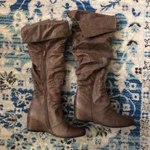 NWOT Baretraps Boots 👢